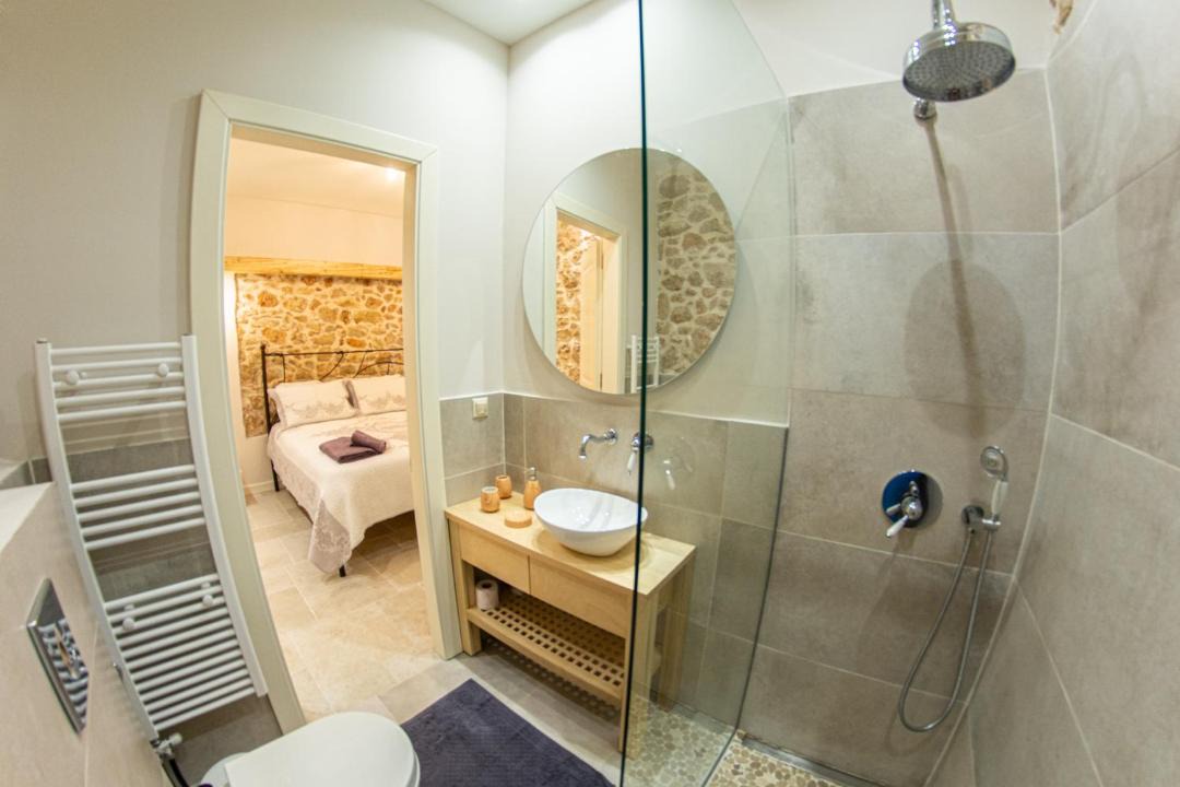 Photo of Bathroom in Lakones