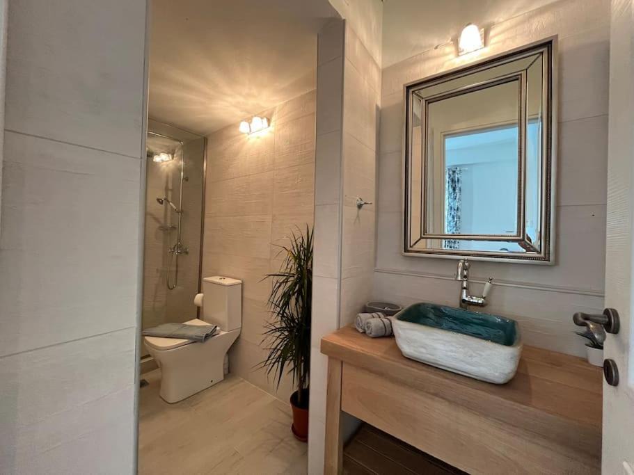 Photo of Bathroom in Fiskardo