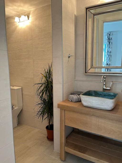 Photo of Bathroom in Fiskardo