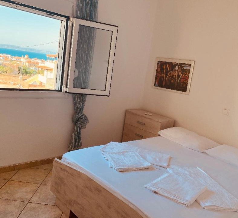 Photo of Bedroom in Milos