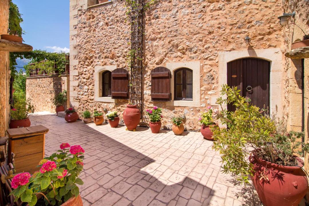 Photo of Patio Balcony in Samonas