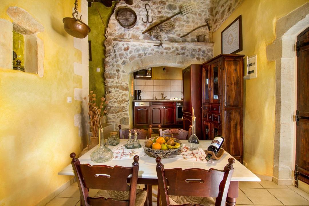 Photo of Livingroom in Samonas