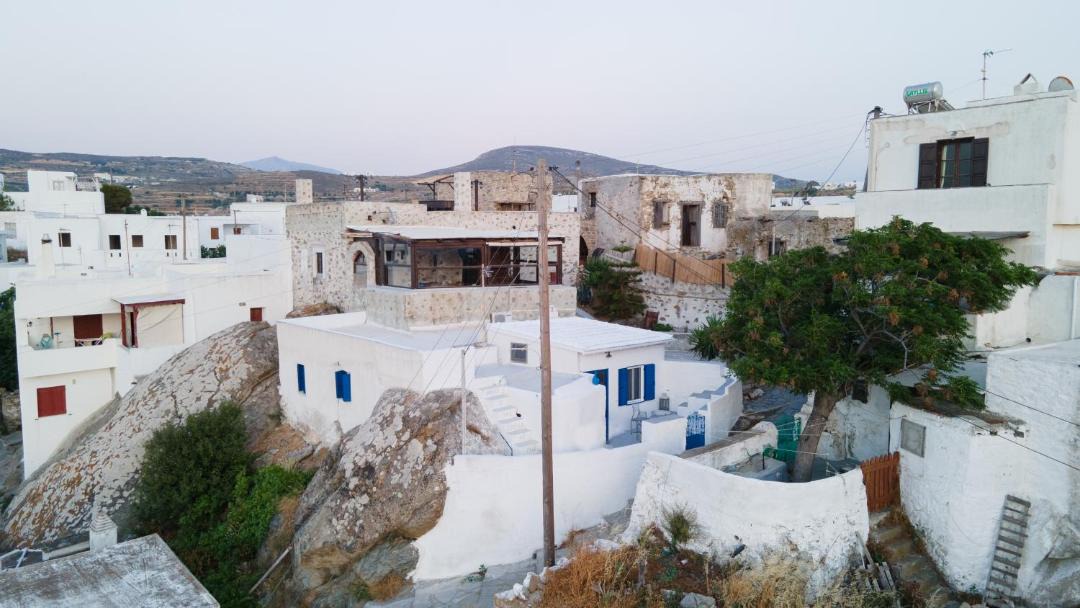 Photo of Buildings in Glinado