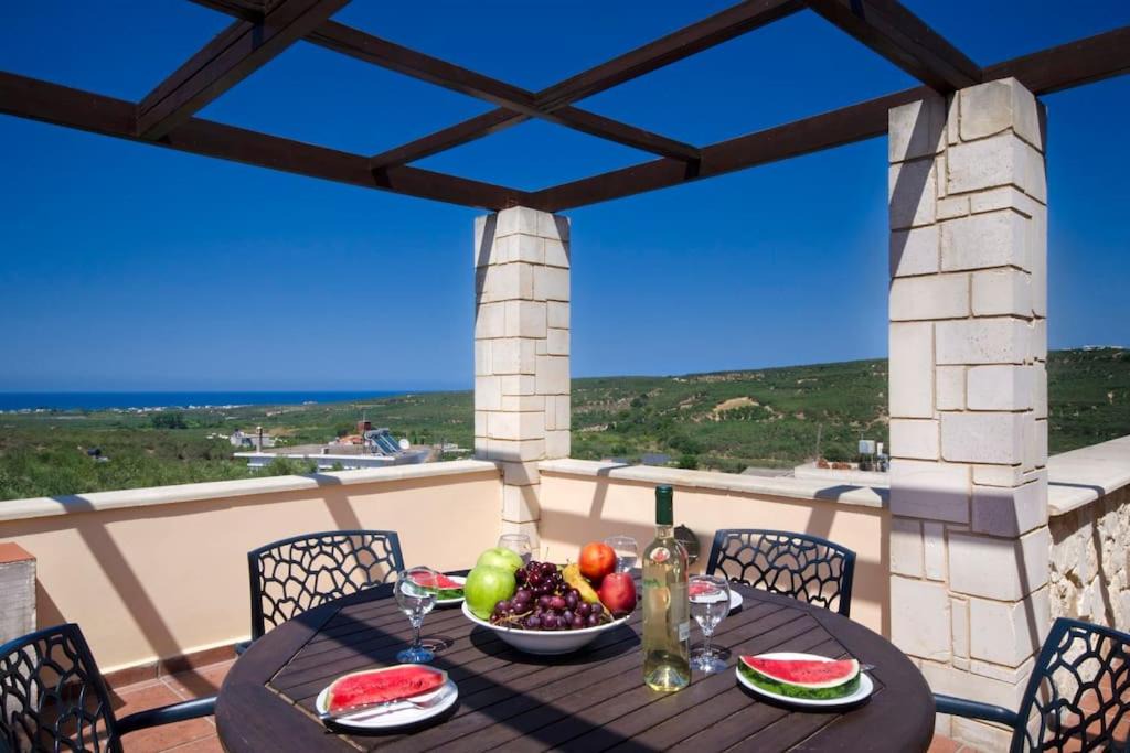 Photo of Patio Balcony in Spilia