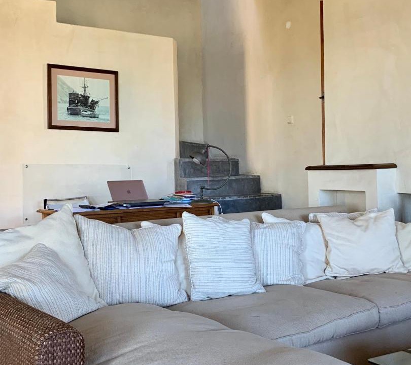 Photo of Livingroom in Charakas