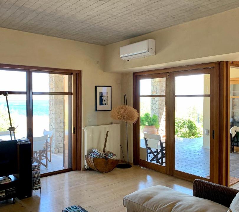 Photo of Livingroom in Charakas
