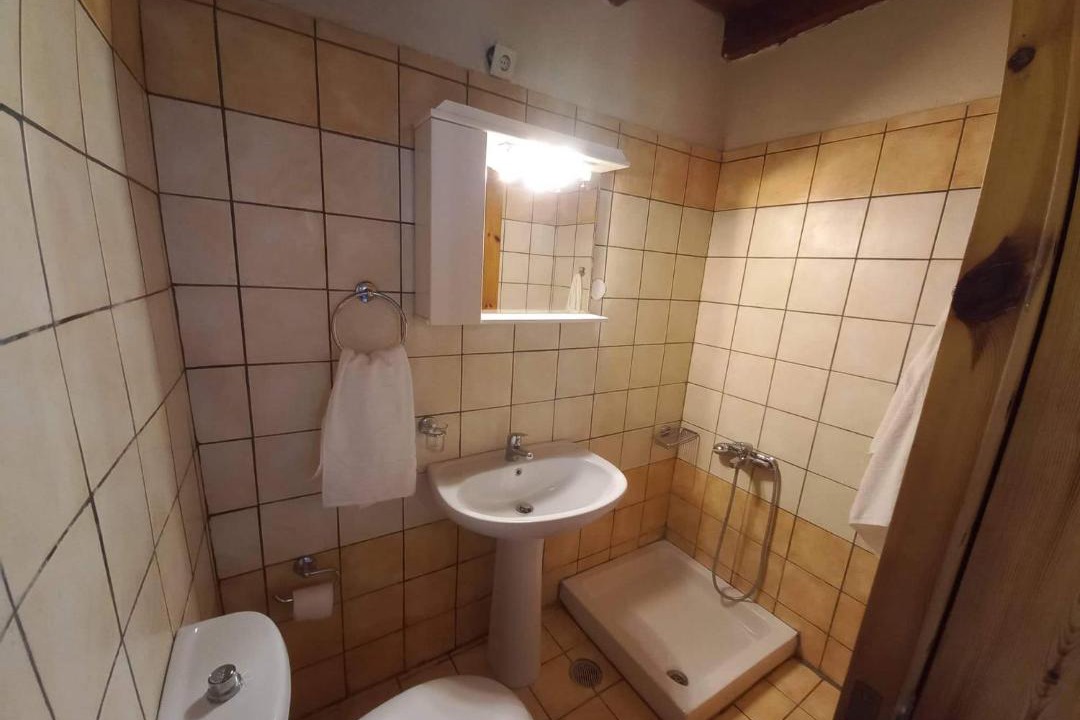 Photo of Bathroom in Maleme