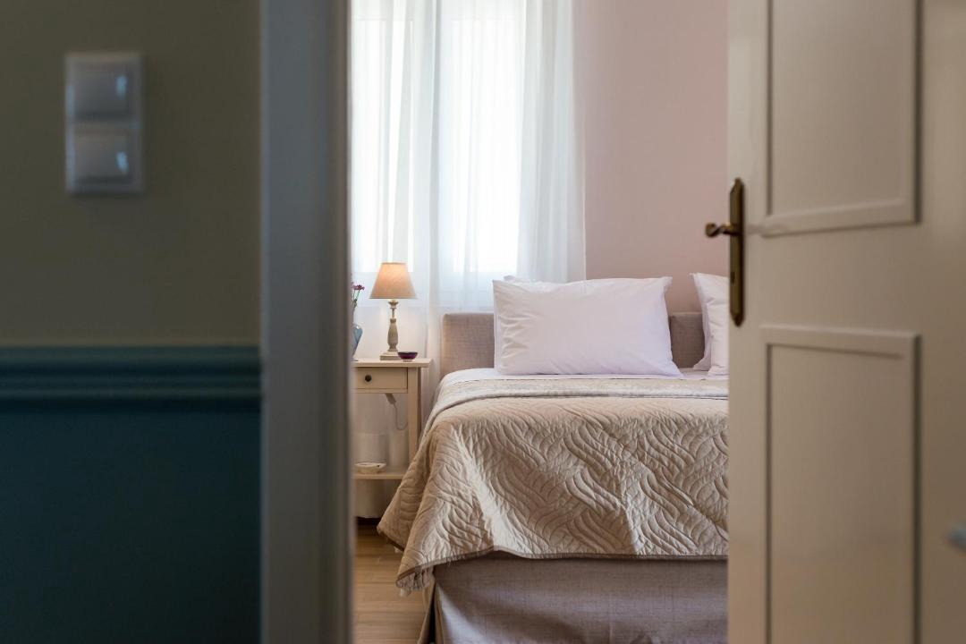Photo of Bedroom in Makhairoi