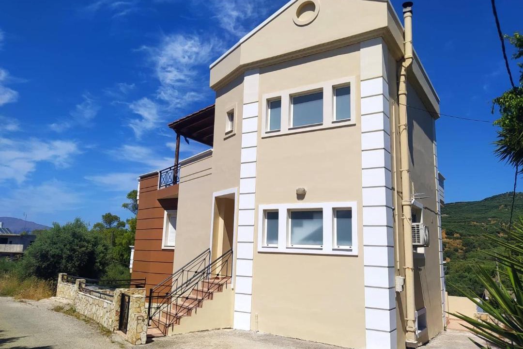 Photo of Buildings in Korfalonas