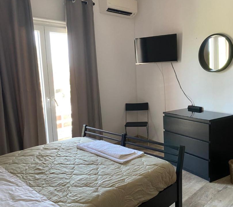 Photo of Bedroom in Ipsos