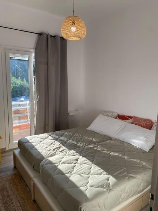 Photo of Bedroom in Ipsos