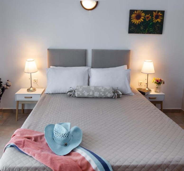 Photo of Bedroom in Mikros Gialos