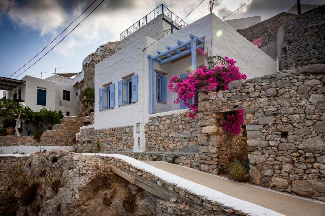 Photo of Buildings in Aegiali