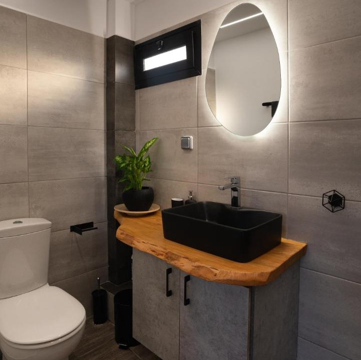 Photo of Bathroom in Metaxourgio