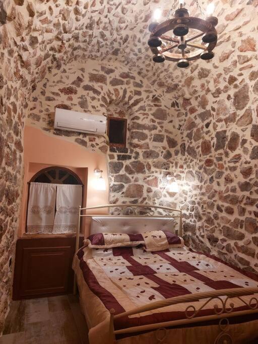 Photo of Bedroom in Avgonyma