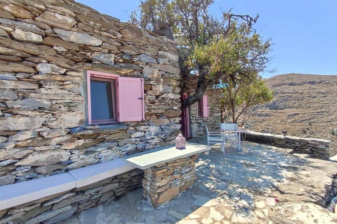 Photo of Buildings in Kea