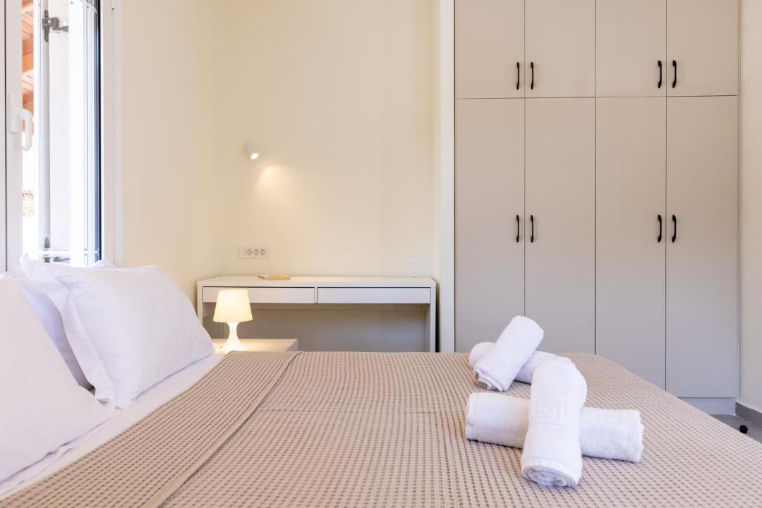 Photo of Bedroom in Kato Stalos
