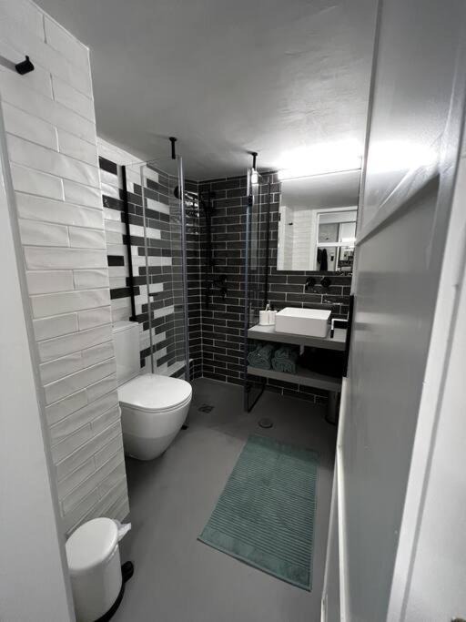 Photo of Bathroom in Mets