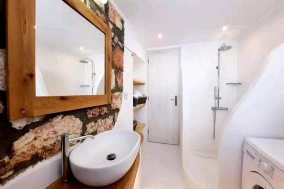 Photo of Bathroom in Apollonia