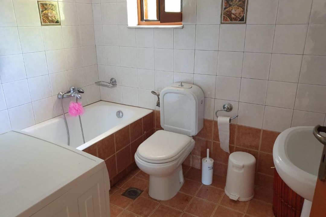 Photo of Bathroom in Armenoi