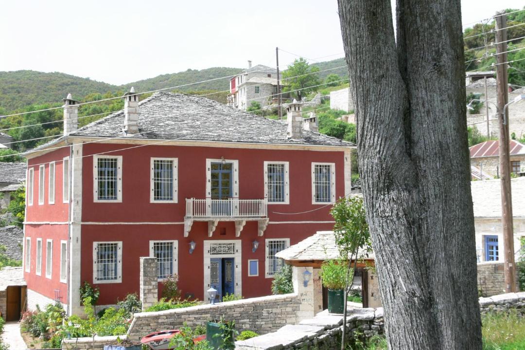 Photo of Buildings in Ano Pedina