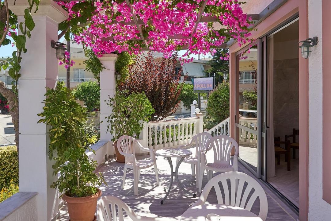 Photo of Patio Balcony in Platanes