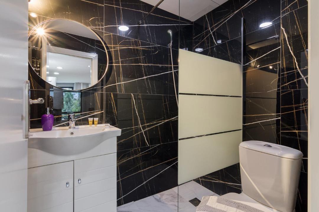Photo of Bathroom in Mets