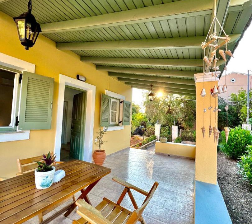 Photo of Patio Balcony in Kouramades