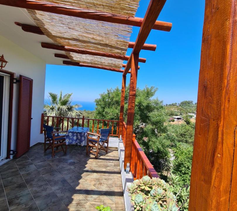 Photo of Patio Balcony in Armenistis