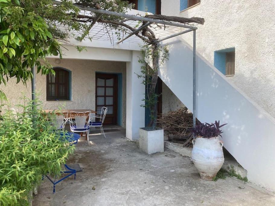 Photo of Buildings in Armenoi