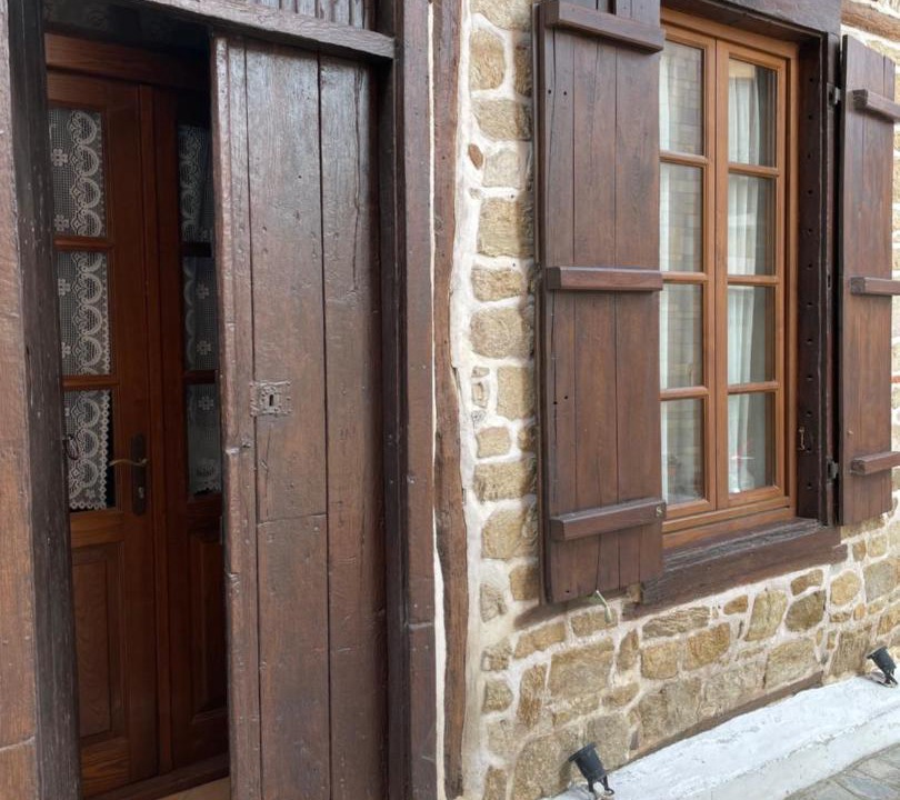 Photo of Buildings in Arnaia