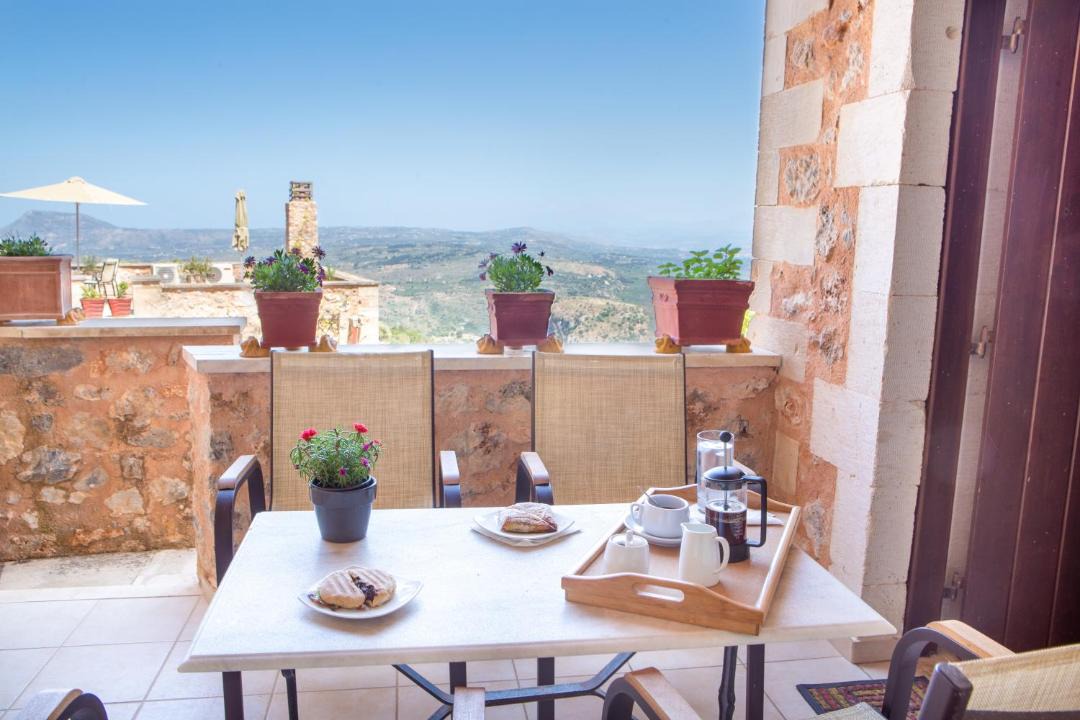 Photo of Patio Balcony in Samonas