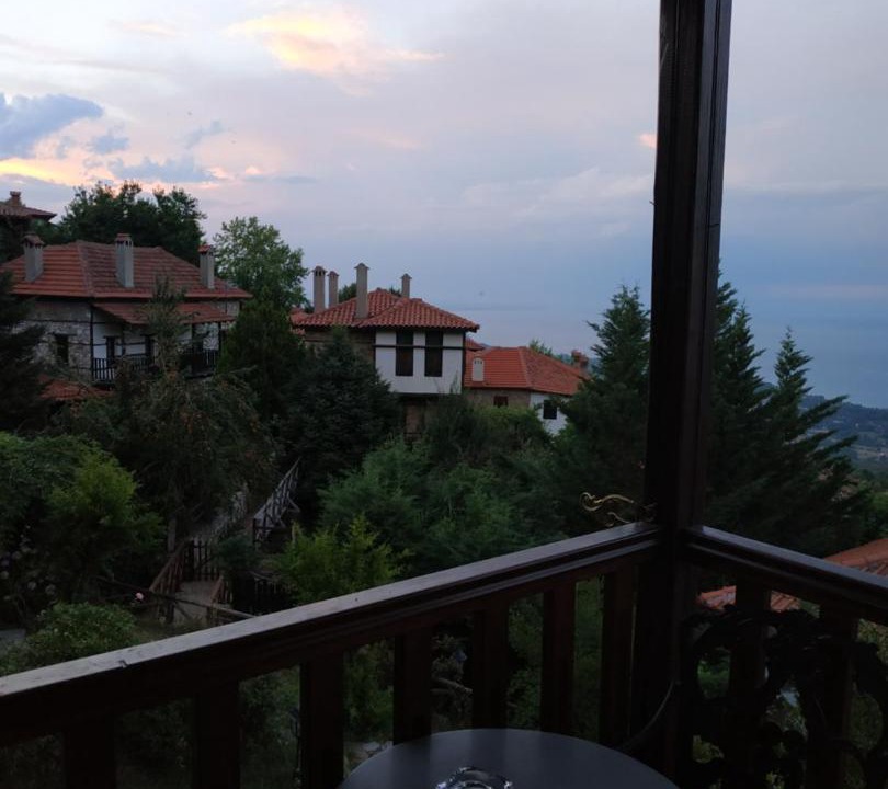 Photo of Patio Balcony in Panteleimon
