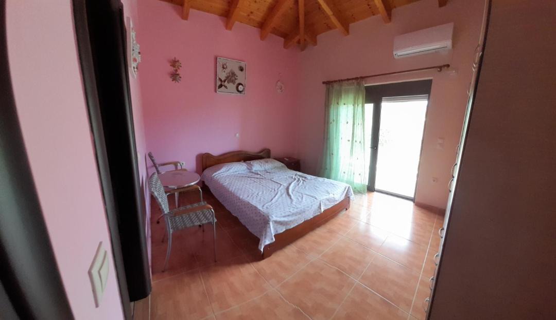 Photo of Bedroom in Alyki
