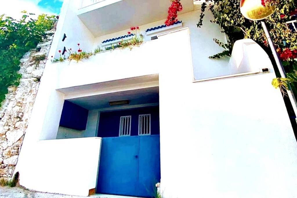 Photo of Others in Naxos