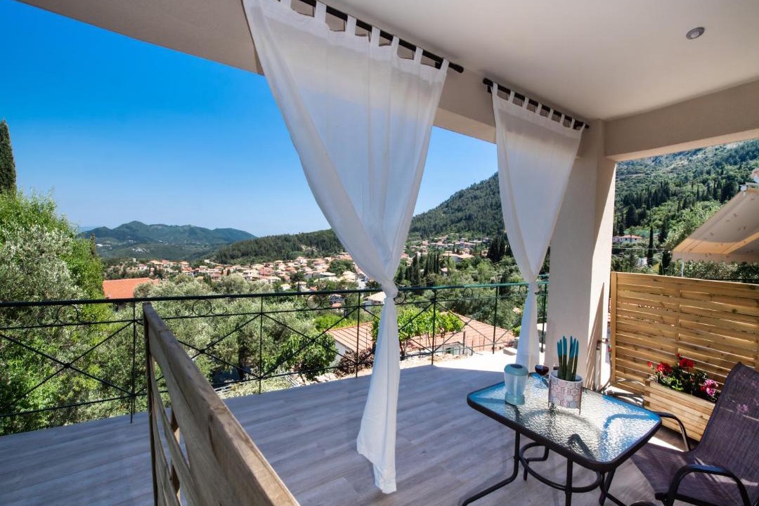 Photo of Patio Balcony in Drimonas