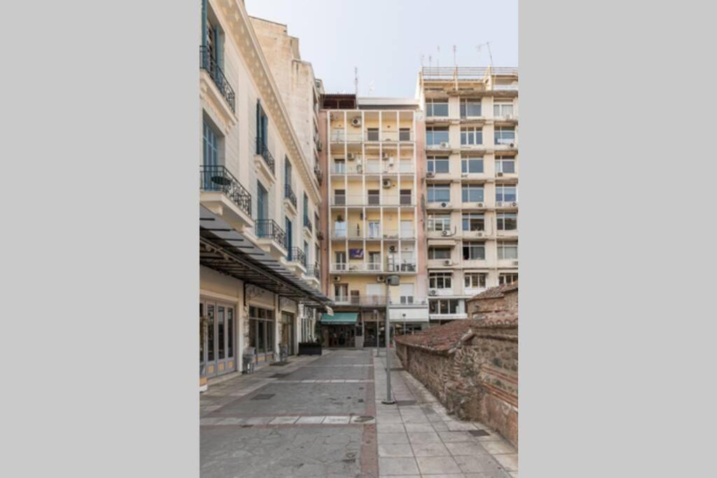Photo of Buildings in Thessaloniki City Centre