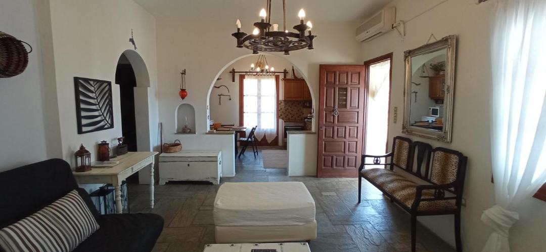 Photo of Livingroom in Parikia