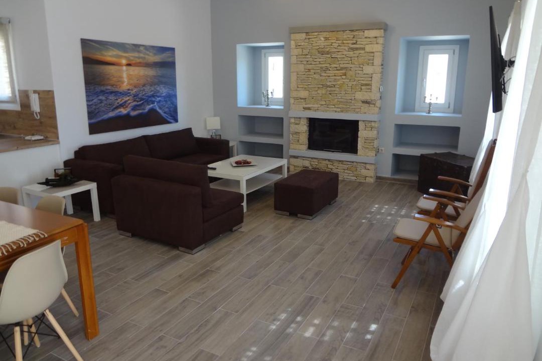 Photo of Livingroom in Megas Yialos-Nites