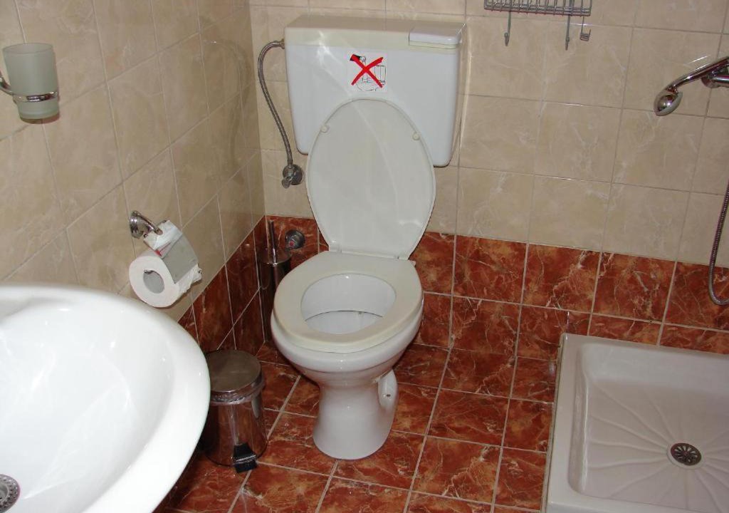 Photo of Bathroom in Messonghi