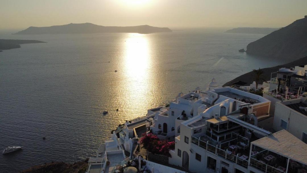 Photo of Others in Fira