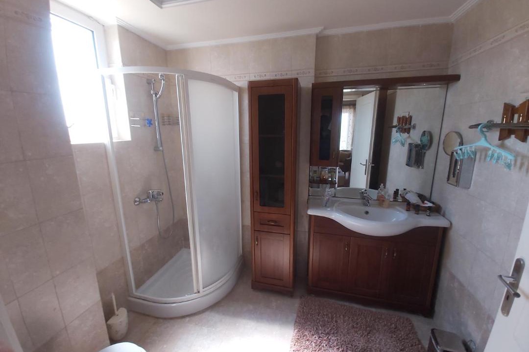 Photo of Bathroom in Kineta