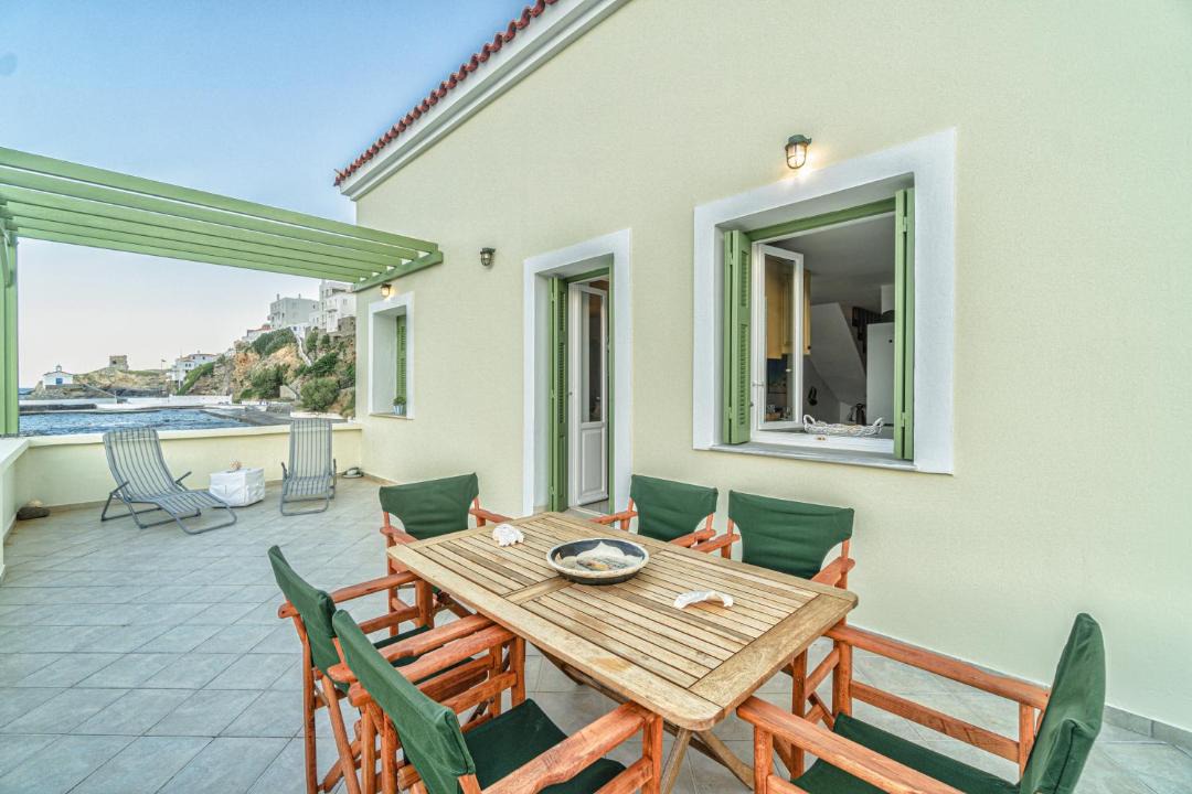 Photo of Patio Balcony in Paleopolis