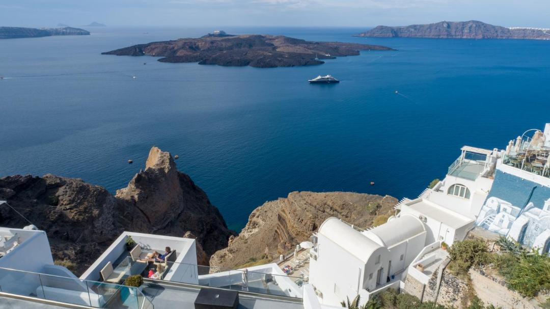 Photo of Others in Fira