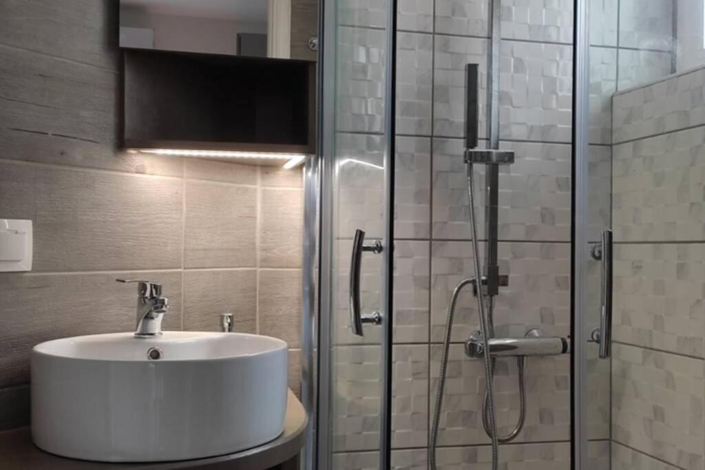 Photo of Bathroom in Marathopoli