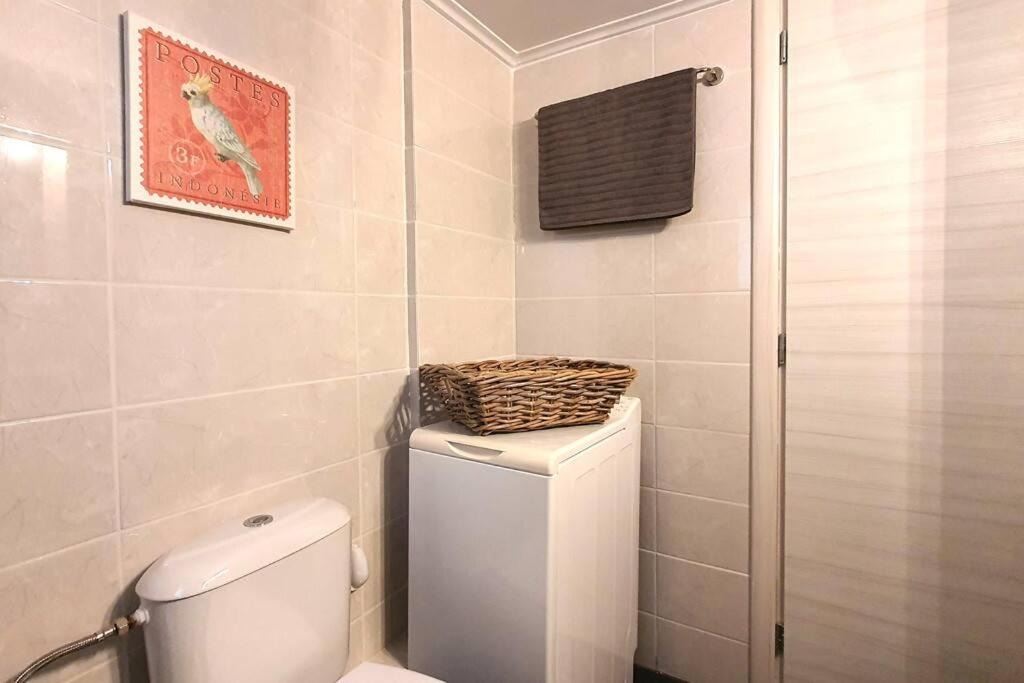 Photo of Bathroom in Exarhia