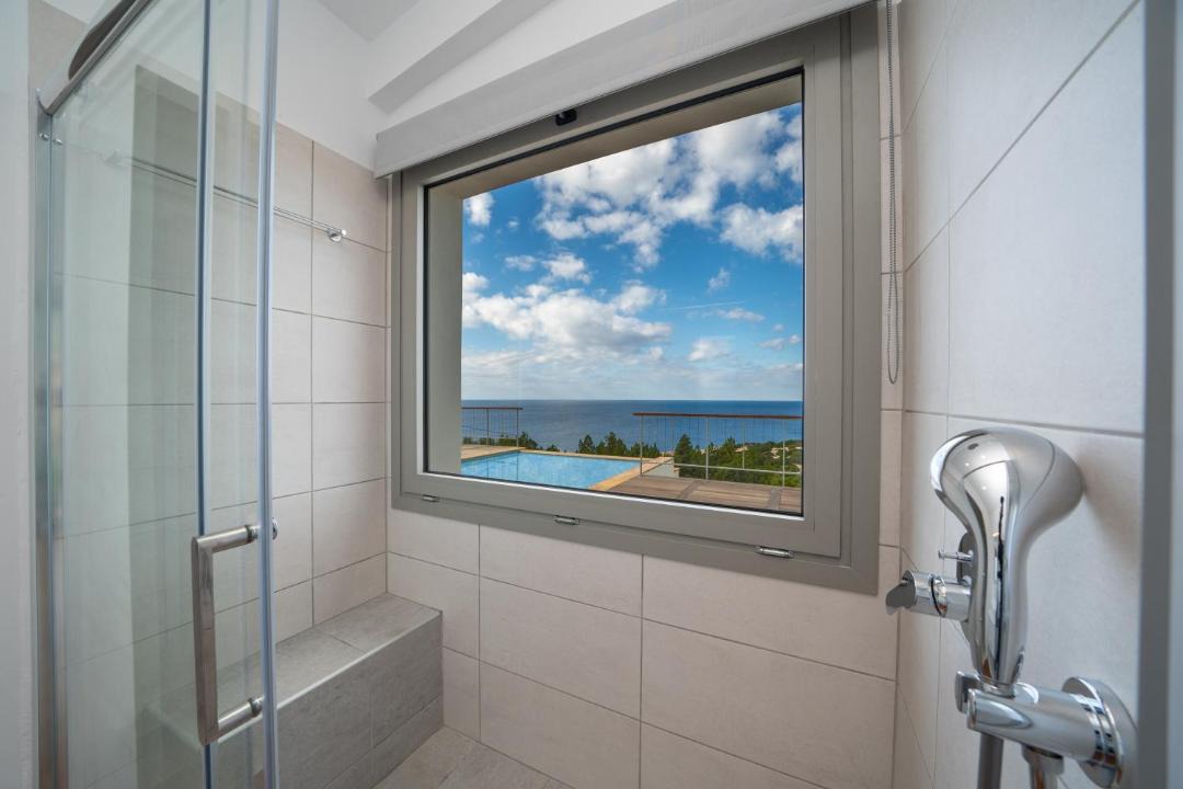Photo of Bathroom in Fiskardo