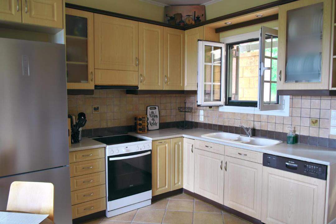 Photo of Kitchen in Ayioi Asomatoi