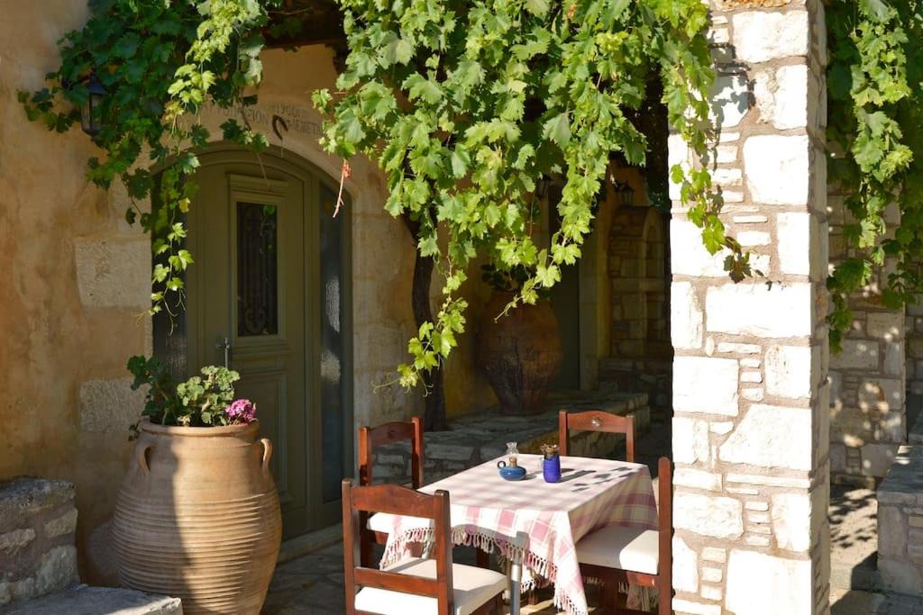 Photo of Patio Balcony in Vamos