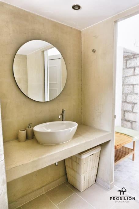 Photo of Bathroom in East Mani